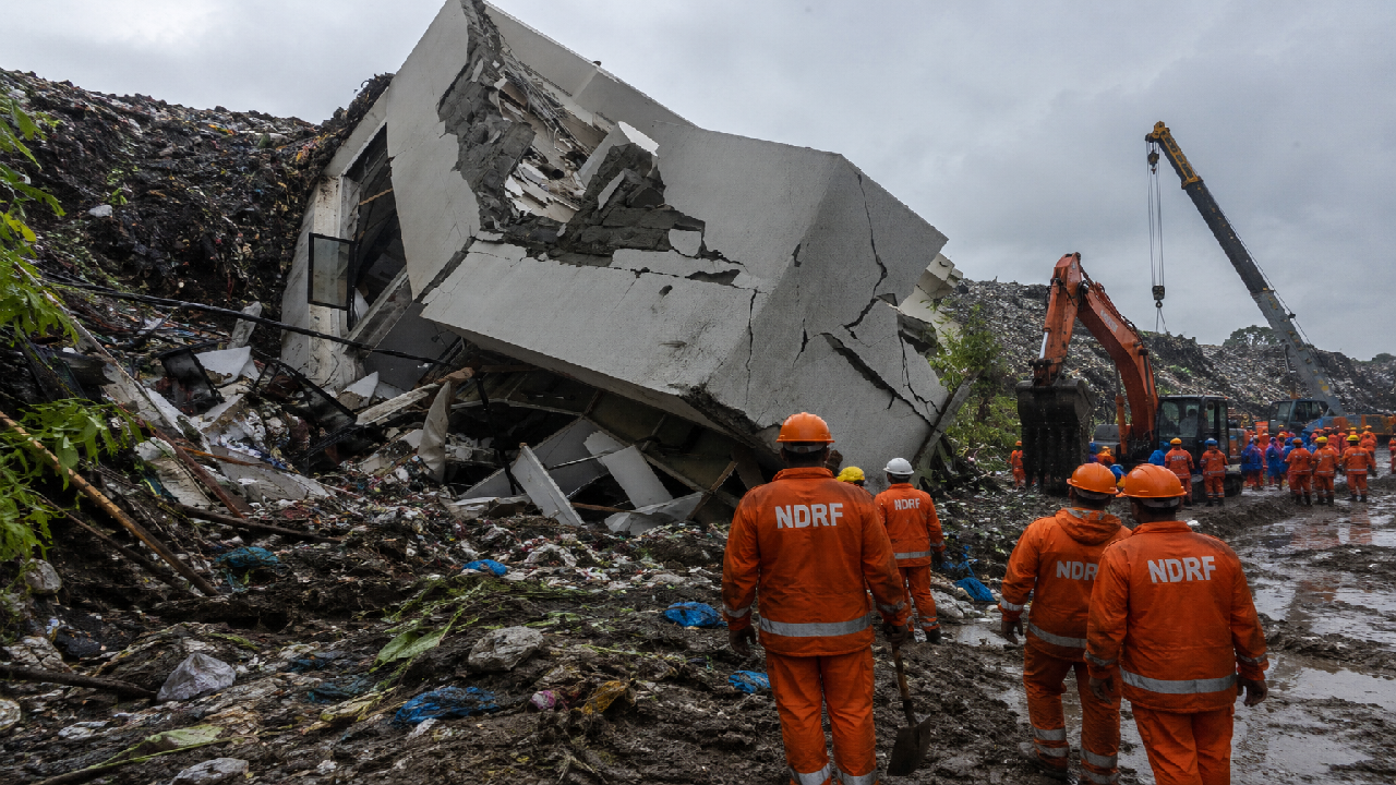 Pune Moshi Building Collapse